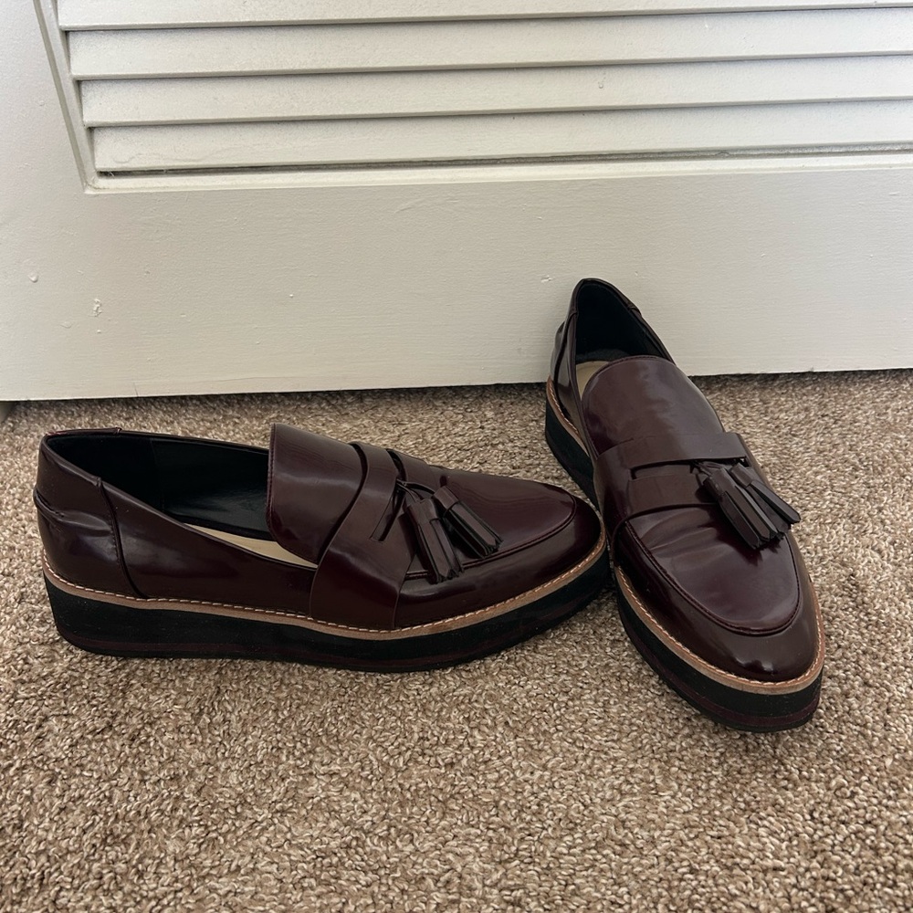 Zara Elegant Burgundy Loafers with Tassel Women’s